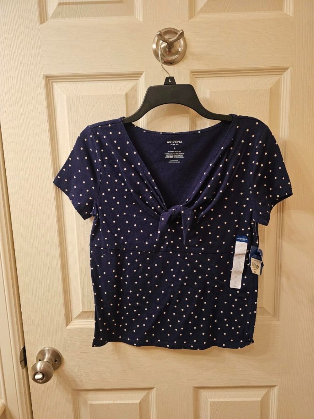 NWT Arizona Large Navy Crop Top w / Polka Dots